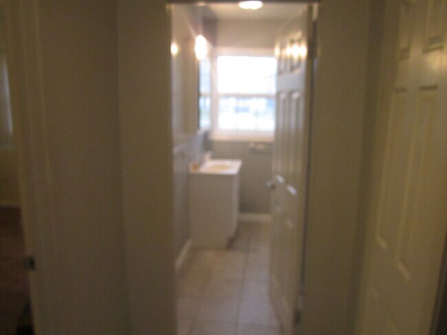 Foto del edificio - 4166 Pineport Rd