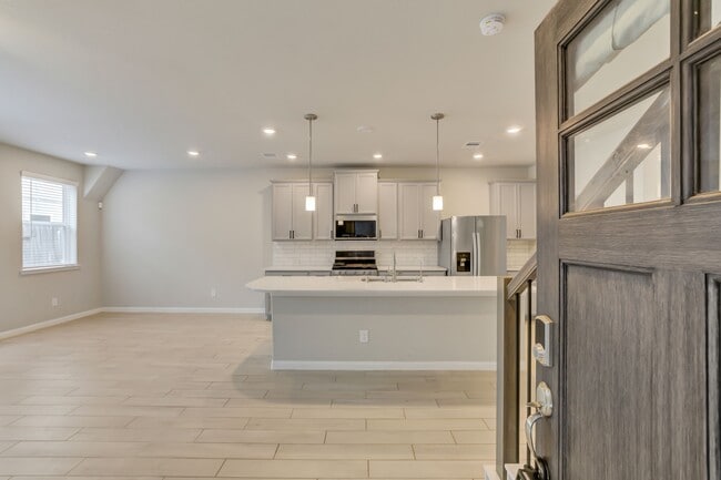 Building Photo - 1523 Parkland Oak Dr