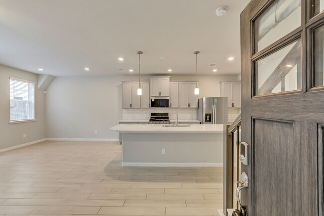 Foto del edificio - 1523 Parkland Oak Dr
