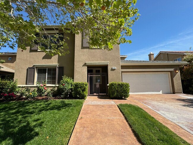 Building Photo - 3701 Pondera St