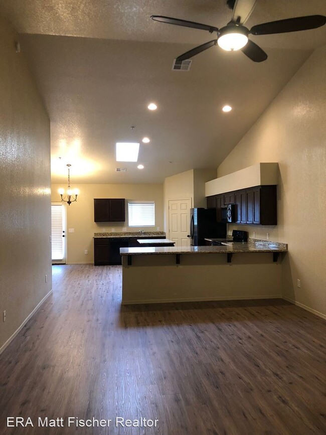 Building Photo - 3 br, 2 bath House - 3136 S. Melanie Dr.