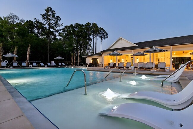 Foto del edificio - 637 Wildlight Ave