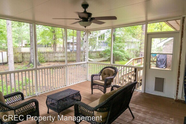 Building Photo - 3 br, 3 bath House - 114 Queensbury Circle