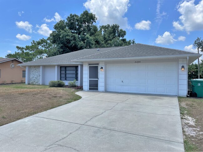 Building Photo - 21224 Alderson Ave