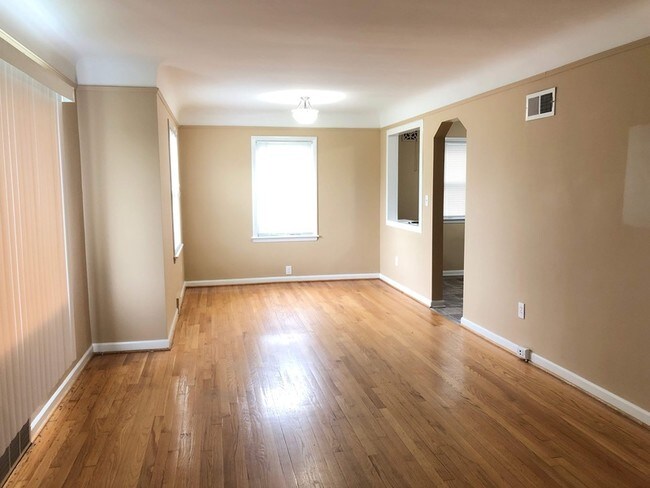 Foto del edificio - 14646 Trenton Rd