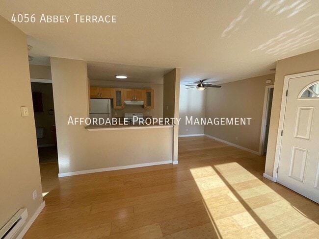 Foto del edificio - 4056 Abbey Terrace