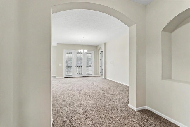 Building Photo - 800 Redwood Ln
