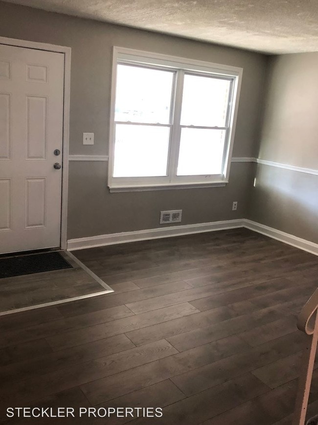 Foto del edificio - 2 br, 1.5 bath House - 854 Middlesex Road