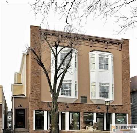 Building Photo - 459 Main St