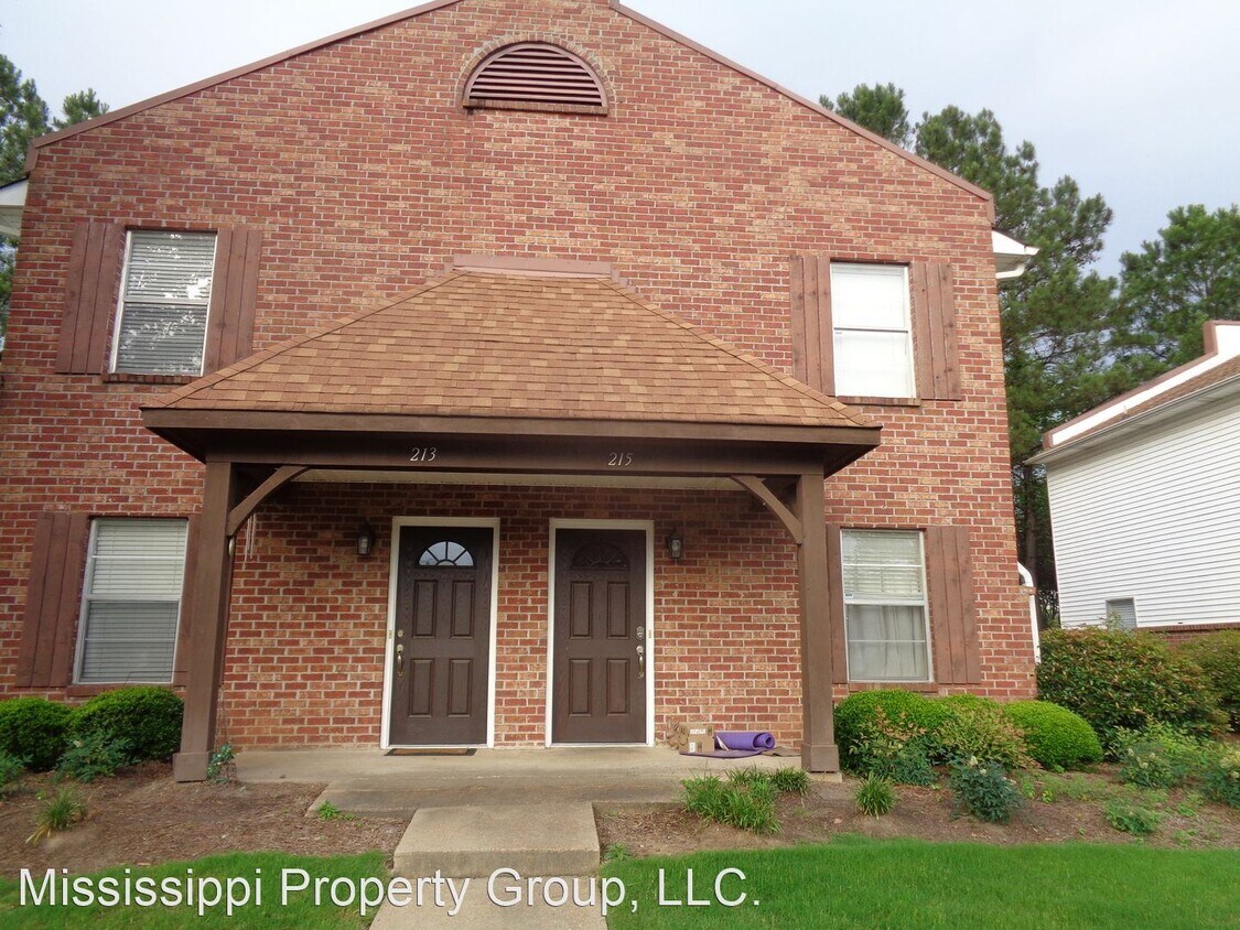 Primary Photo - 2 br, 2.5 bath House - 215 Edinburgh Place