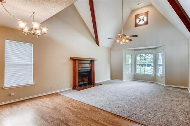 Building Photo - 1586 Stainback Rd, Red Oak, TX, 75154