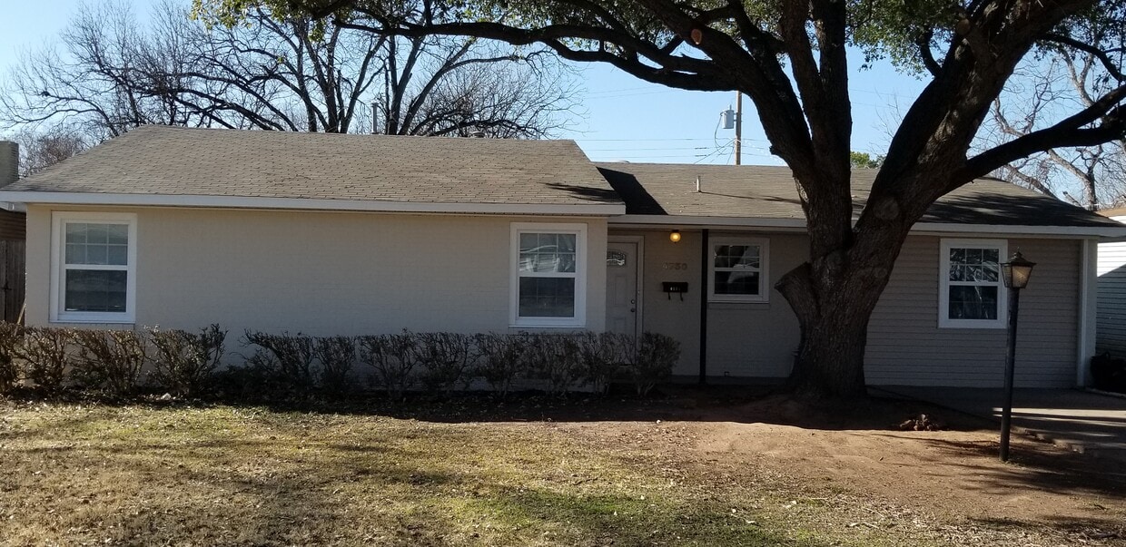4730 Alamo Dr