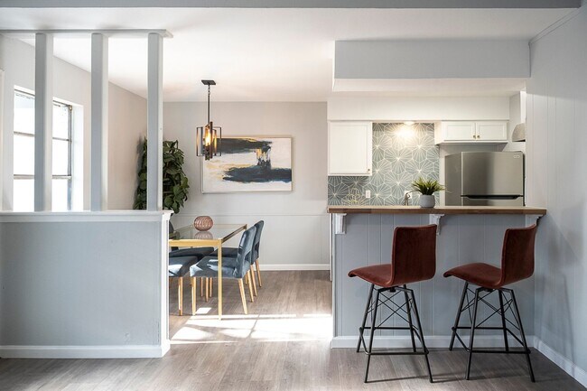 Foto del edificio - 4900 Hawk Cove