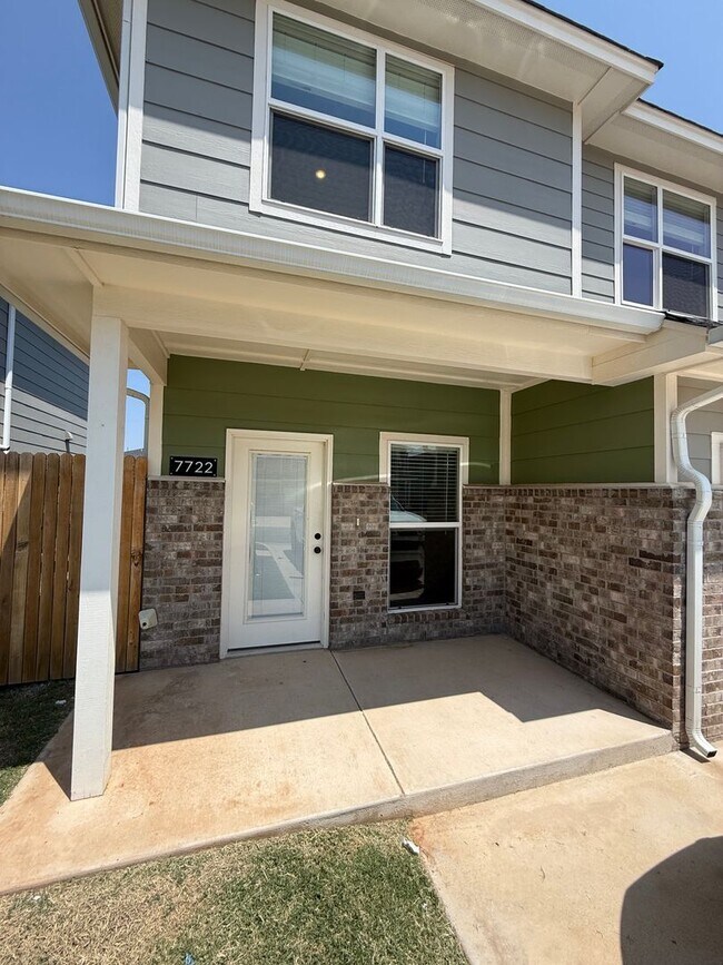 Foto del edificio - 7623 Owen Ln