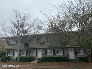 Foto principal - 3044 Walton St