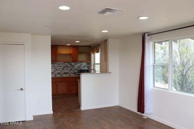 Foto del edificio - 401 S Skyline Cir