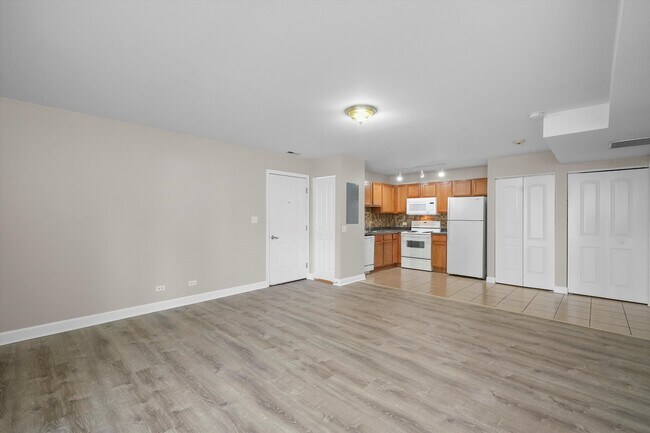 Foto del edificio - 3423 Ridgeland Ave