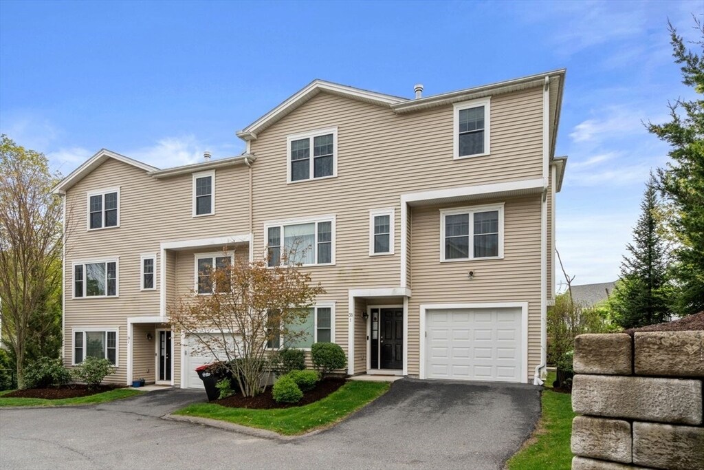38 ster St, Needham, MA 02494 Townhome Rentals in Needham MA