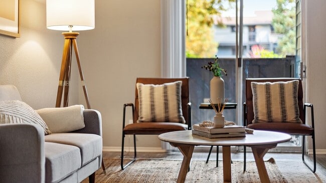 Building Photo - ReNew One59