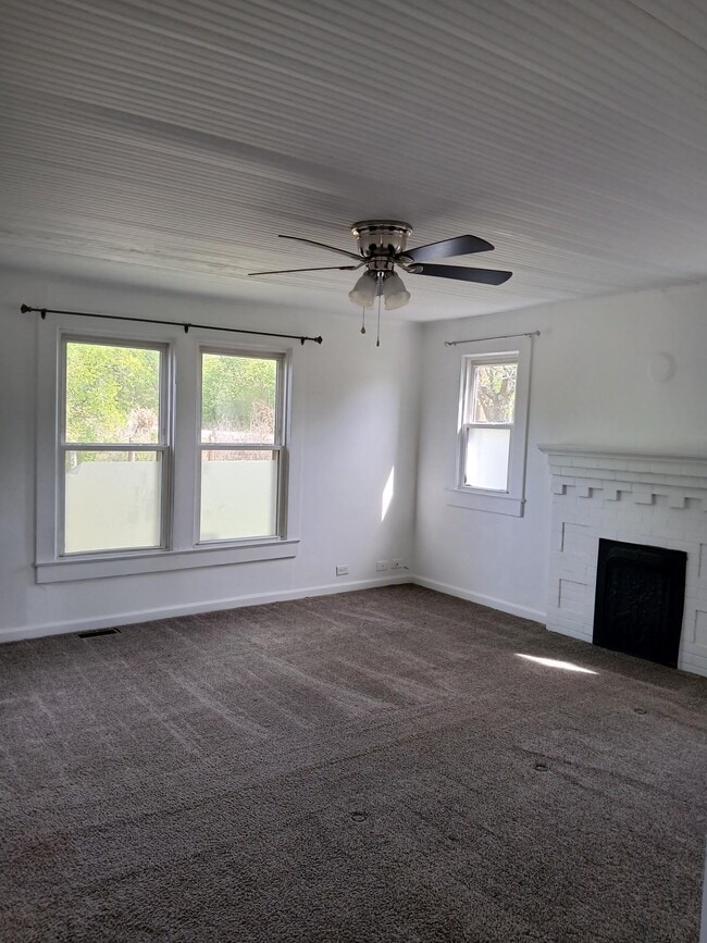 Foto del edificio - 1937 Trinity Church Rd