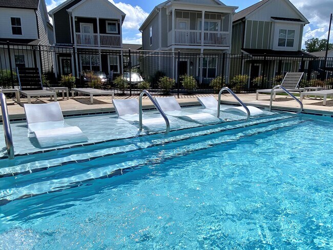 Piscina - 152 Allison Way