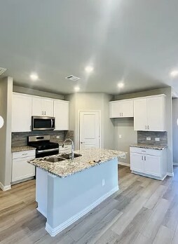 Building Photo - 3913 Murvaul Dr