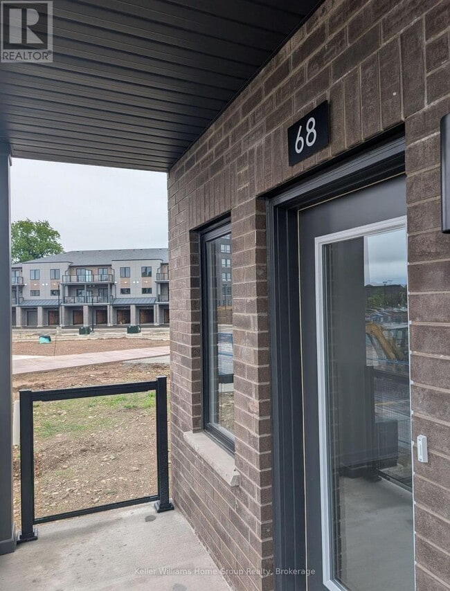 Building Photo - 42 Lowes Rd W