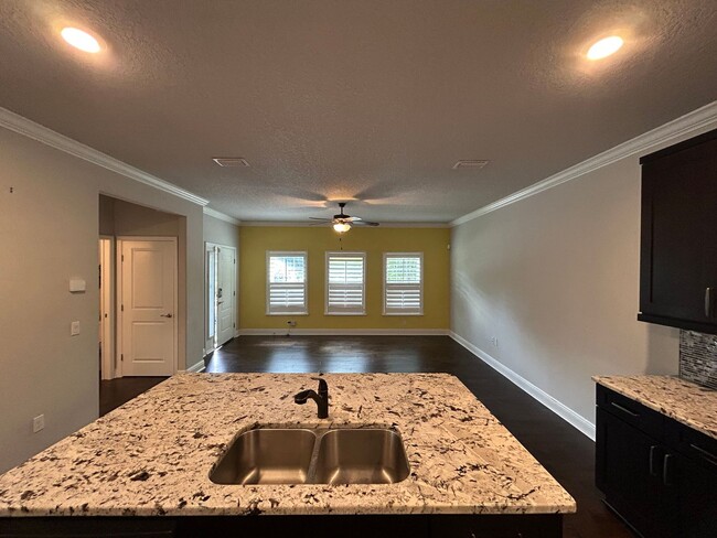 Building Photo - Beautiful Home In Garison Way