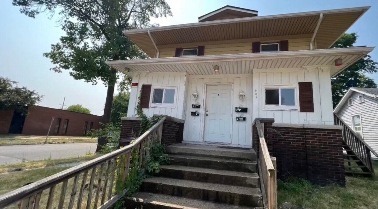 401 W Marion St Unit A, Elkhart, IN 46516 Room for Rent in Elkhart