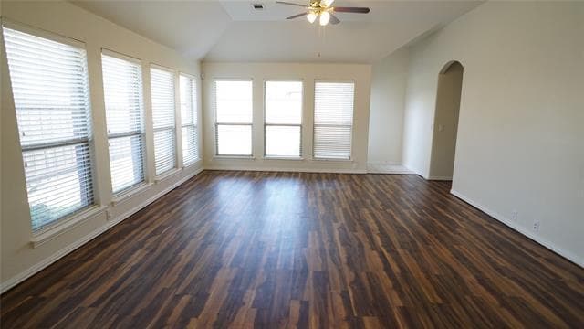 Building Photo - 2409 Deerwood Dr