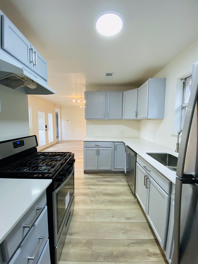 Cocina - 1201 Radcliff Dr