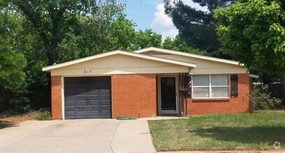 Building Photo - 817 Beechwood Ln