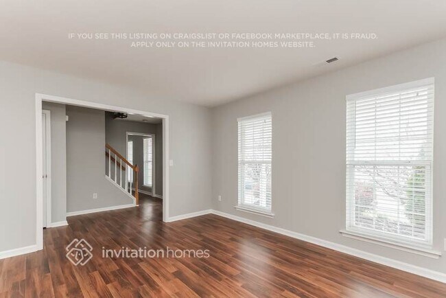 Foto del edificio - 115 Laporte Ln