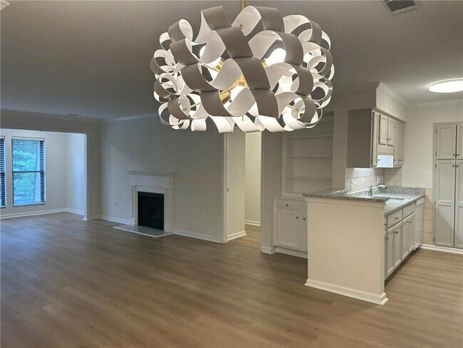 Foto del edificio - 24303 Plantation Dr NE