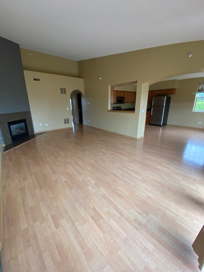 Building Photo - 9790 Liberty Cir