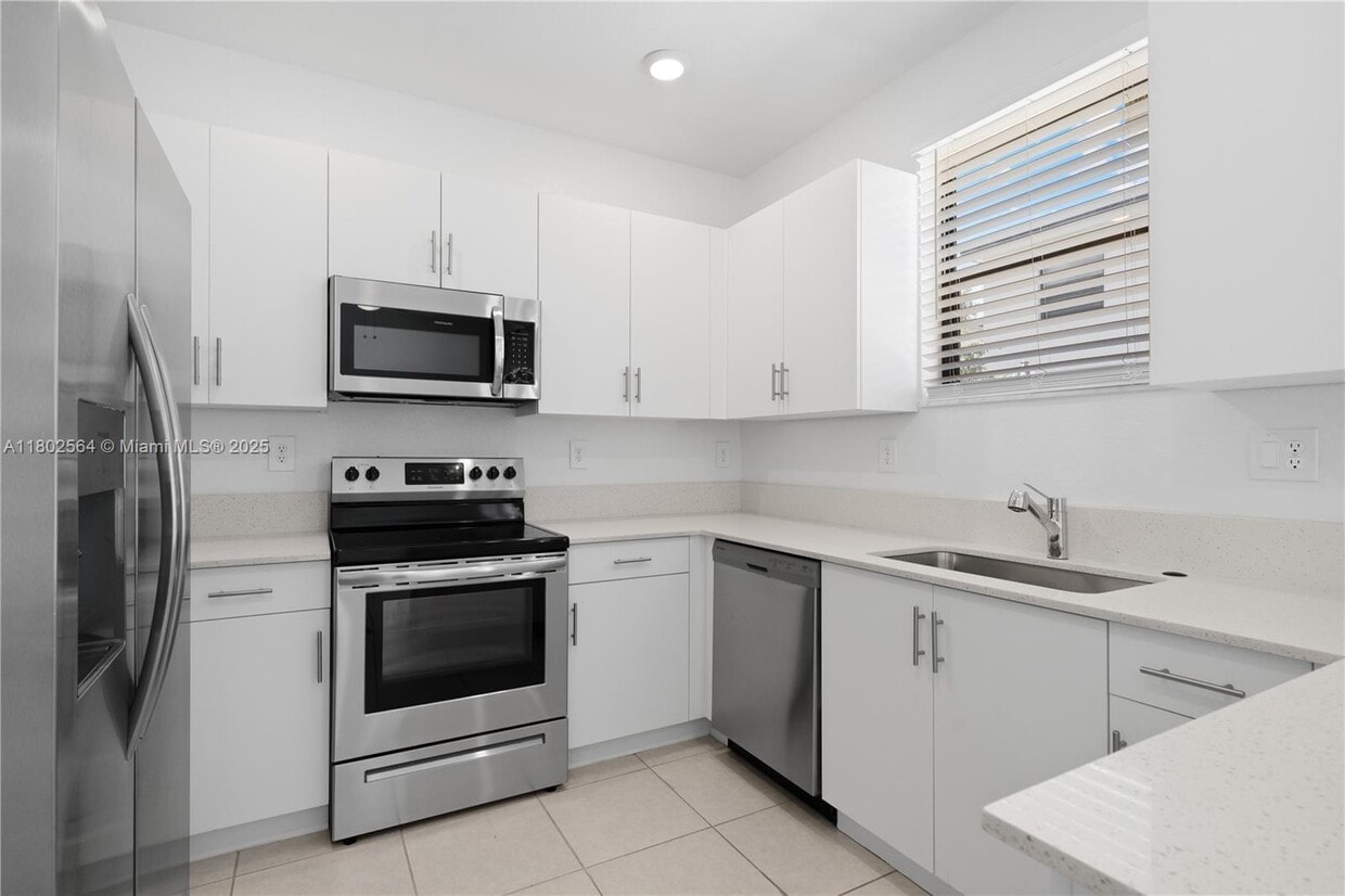 Primary Photo - 13388 SW 286th St