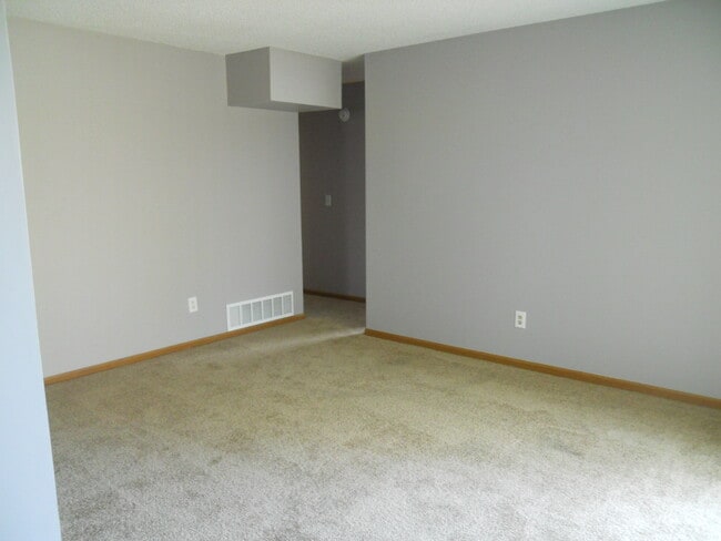 Building Photo - 3608 Westridge Dr