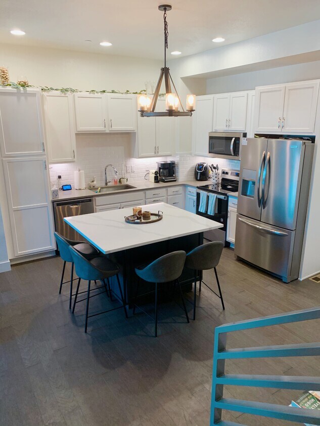 Foto principal - 622 Discovery Pkwy