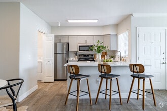 Interior Photo - CityScape at Lakeshore