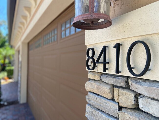 Foto del edificio - 3/2.5 Spacious Townhome