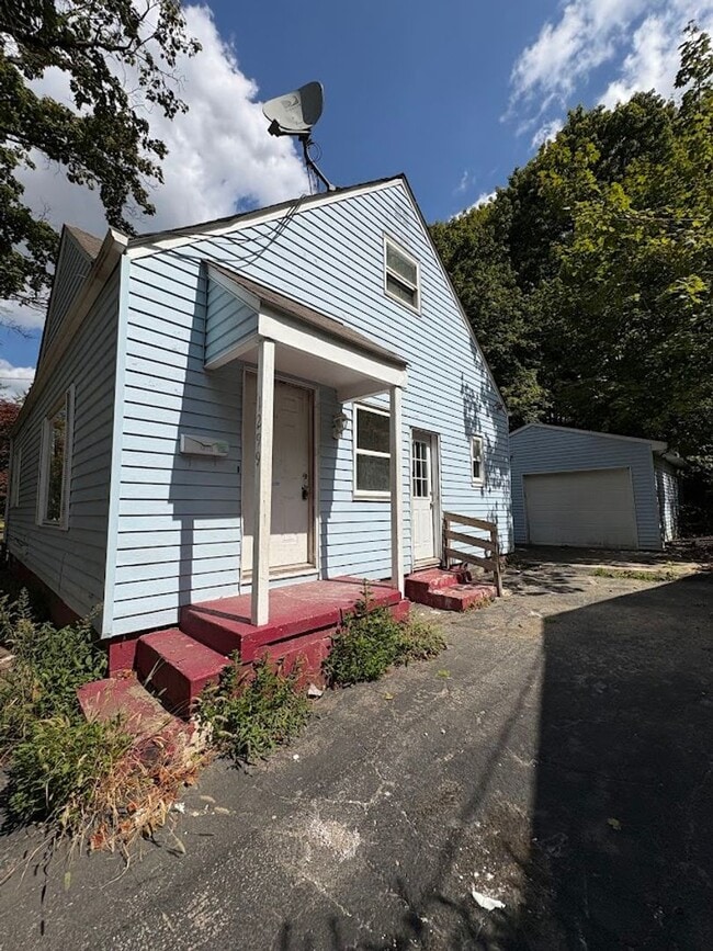 Building Photo - 1299 Orlando Ave