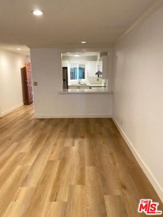 Building Photo - 730 N Eucalyptus Ave