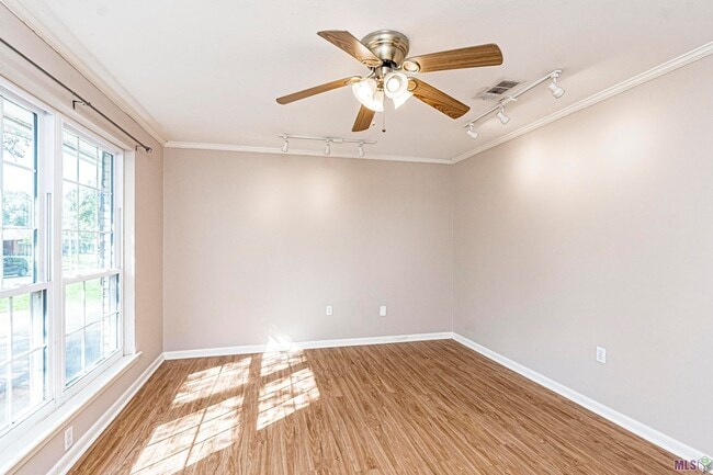 Building Photo - 775 Dentation Dr