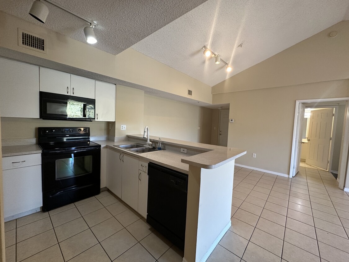 Photo - 3874 Lyons Rd (Coconut Creek, FL)