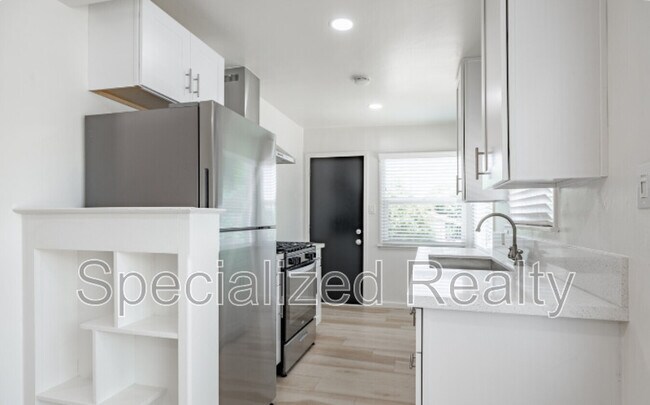 Foto del edificio - 3218 Division St