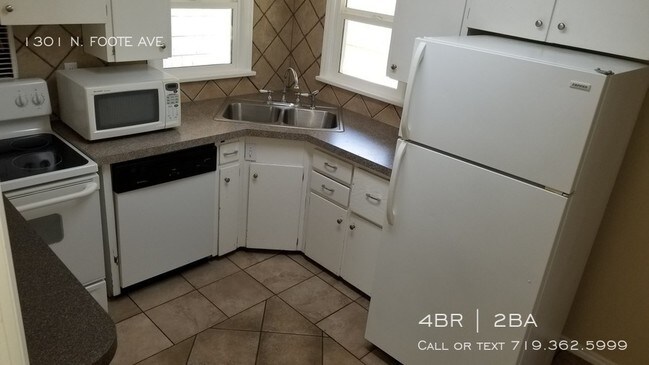 Foto del edificio - Great 4 bedroom ranch style home