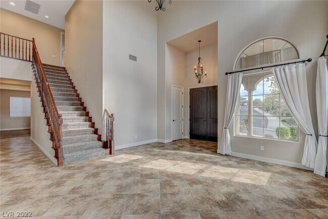 Building Photo - 2777 Josephine Dr