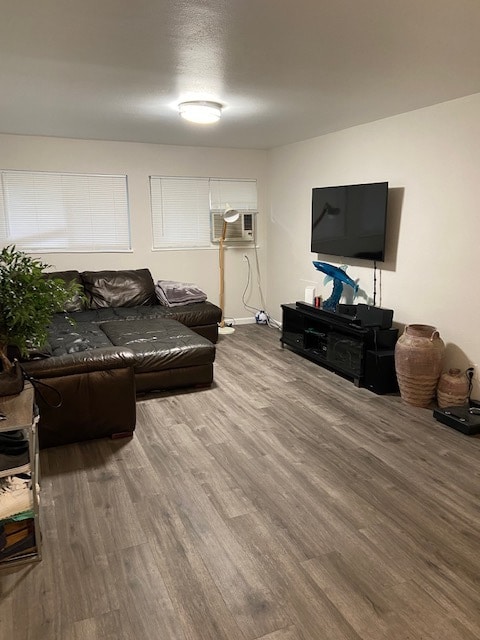 Foto del edificio - 1300 Golden Cir