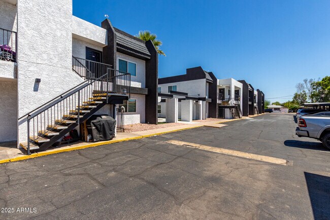 Foto del edificio - 1822 N 32nd St