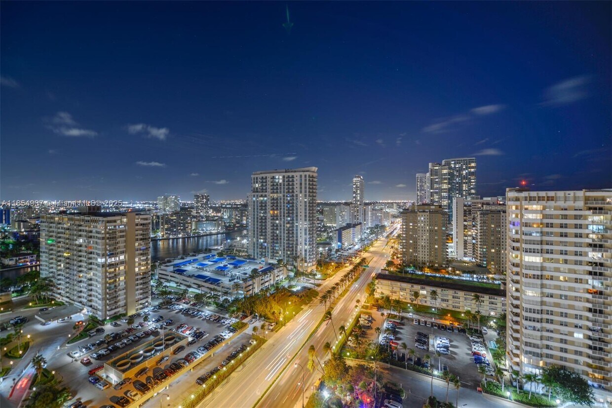 Primary Photo - 1980 S Ocean Dr